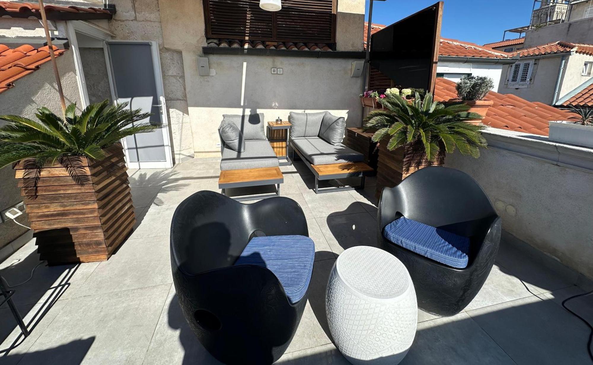 Riva Luxury Suites سبليت المظهر الخارجي الصورة